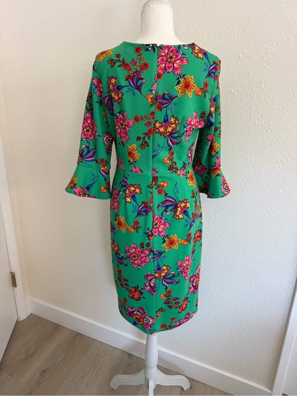 Shelby & Palmer Green Floral Midi Dress with Bell Sleeves - Picture 3 of 5